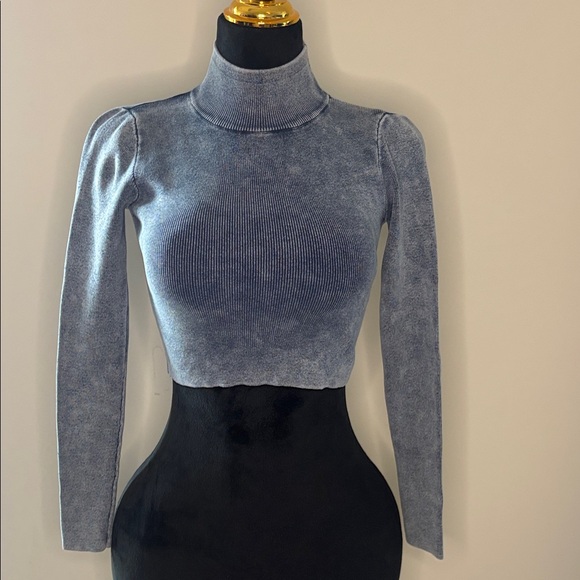 Zara Tops - Zara Women's Blue Turtleneck Crop Top Size Small